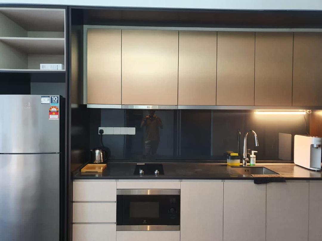 Scarletz Suites Twin Tower Klcc Kuala Lumpur By Okidoki المظهر الخارجي الصورة