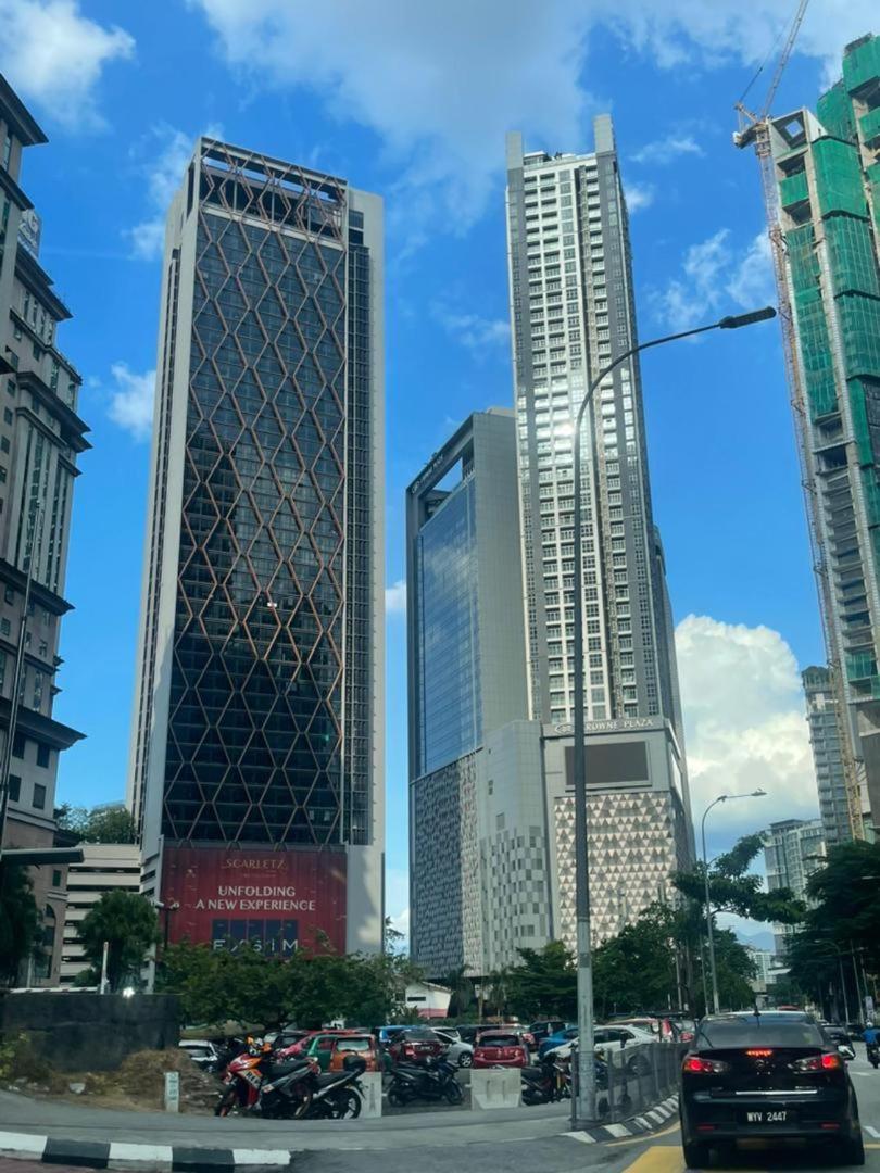 Scarletz Suites Twin Tower Klcc Kuala Lumpur By Okidoki المظهر الخارجي الصورة