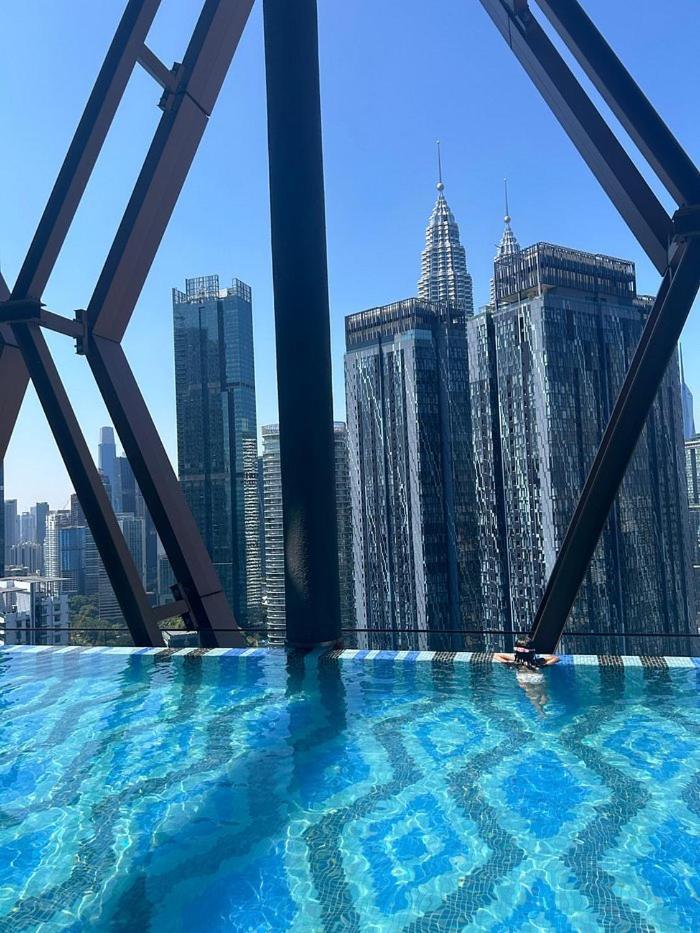 Scarletz Suites Twin Tower Klcc Kuala Lumpur By Okidoki المظهر الخارجي الصورة