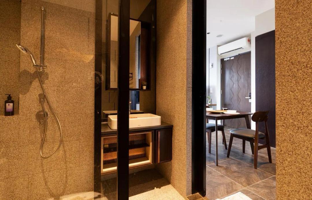 Scarletz Suites Twin Tower Klcc Kuala Lumpur By Okidoki المظهر الخارجي الصورة