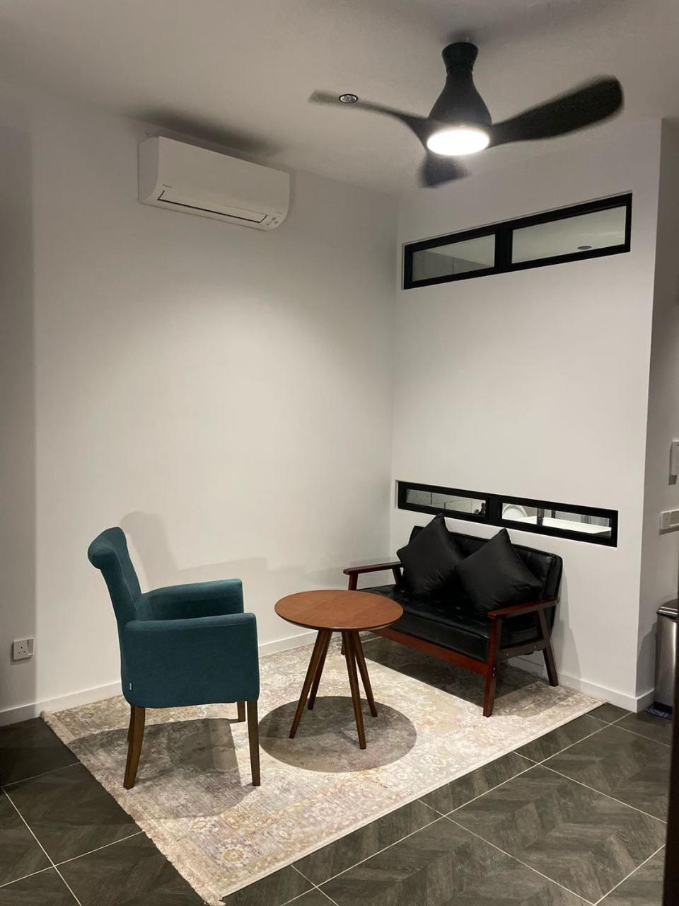 Scarletz Suites Twin Tower Klcc Kuala Lumpur By Okidoki المظهر الخارجي الصورة