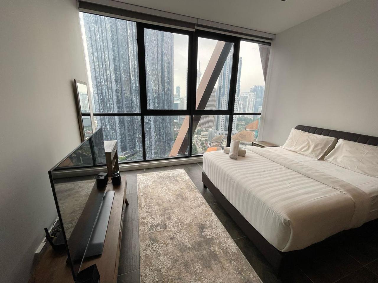 Scarletz Suites Twin Tower Klcc Kuala Lumpur By Okidoki المظهر الخارجي الصورة